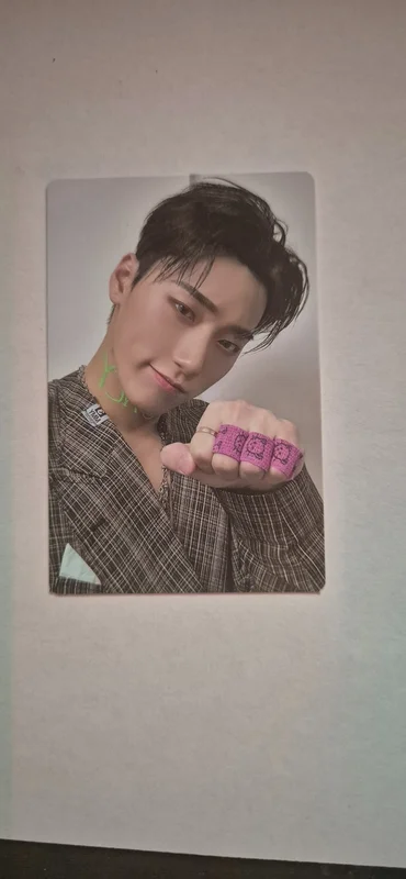 THE WORLD EP.2 : OUTLAW DIARY VER.