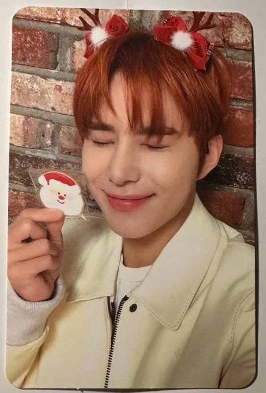 NCT127 JUNGWOO 2023 PINK CHRISTMAS PHOTOCARD