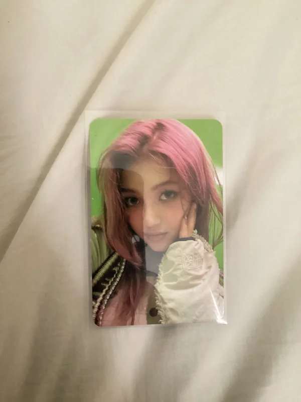 Danielle OMG WEVERSE