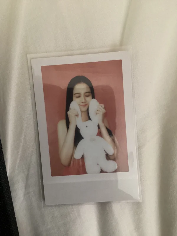 JISOO BORN PINK POLAROID