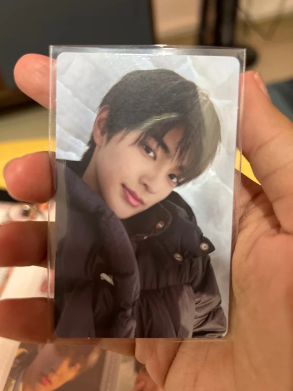 COLOR OUTSIDE THE LINES WEVERSE LUCKY DRAW