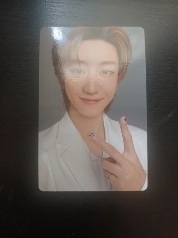 SEVENTEEN WORLD TOUR [NEW_] Trading Card Set