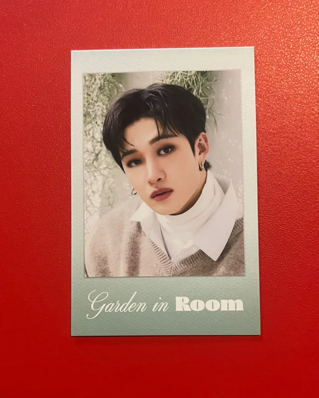 2022 SEASON'S GREETINGS Room,mates