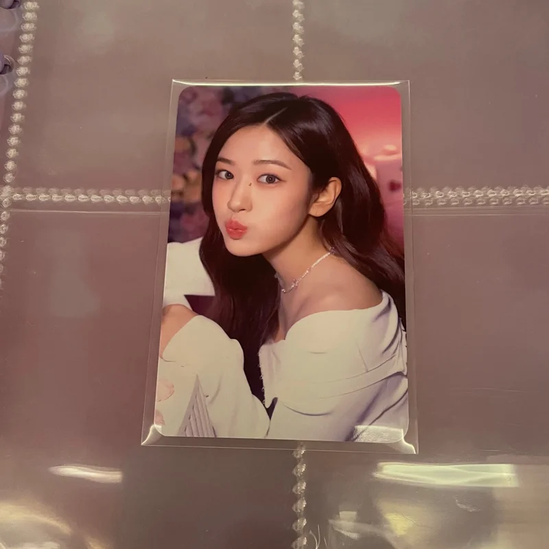IVE THE FIRST FAN CONCERT The Prom Queens RANDOM PHOTOCARD PACK