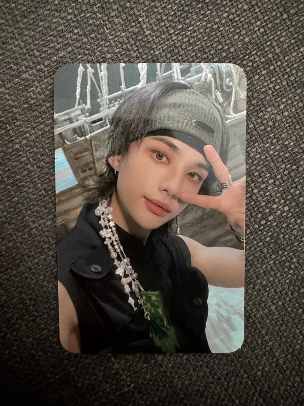 Hyunjin 5-STAR JYP SHOP POB