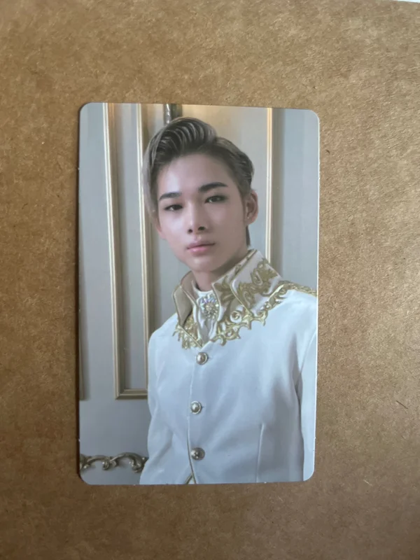 BORDER : CARNIVAL YIZHIYU