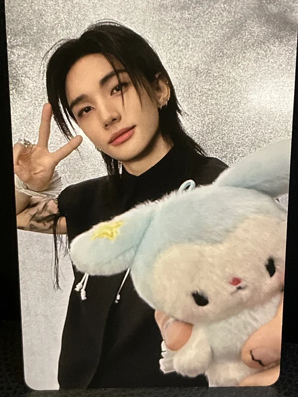 Stray Kids World Tour [RUN IT SEOUL] REWARD