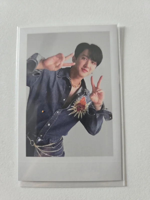 MAXIDENT polaroid photocard