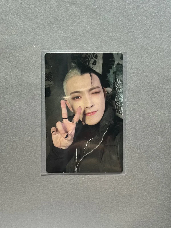 THE WORLD EP.1 : MOVEMENT A VER.