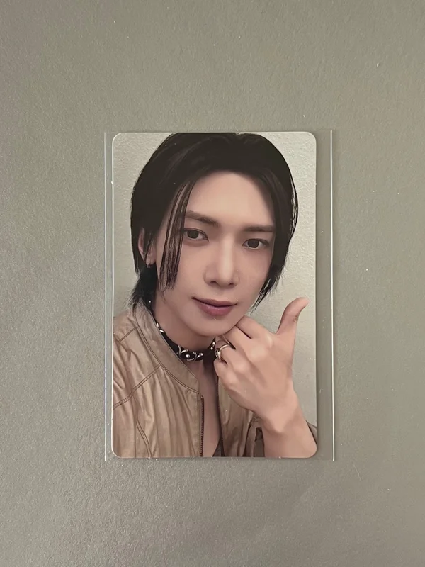 ATEEZ 7TH ANNIVERSARY OFFICIAL POP-UP '8ROOM' RANDOM PHOTOCARD PACK ver.B