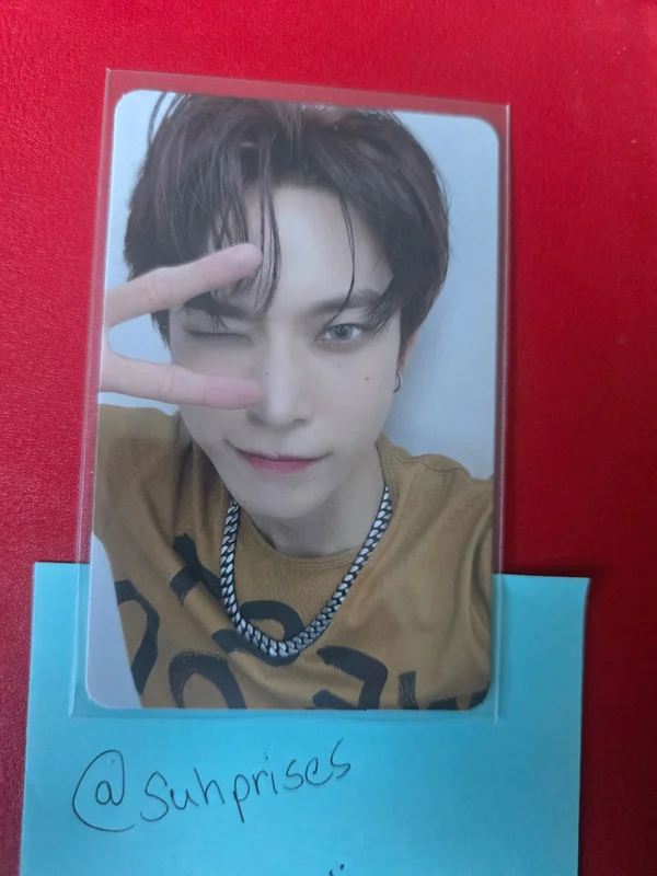 Universe Photo Book Ver.