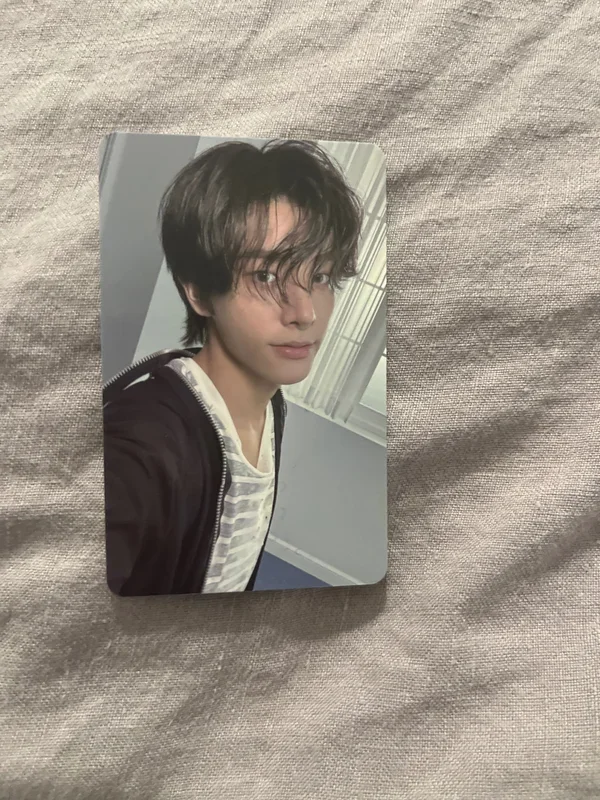 ROMANCE : UNTOLD -daydream- BLUE NOON Ver.