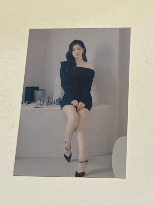 4TH WORLD TOUR 'III' Trading Card