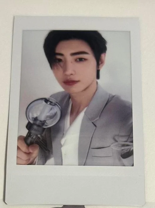 ENHYPEN WORLD TOUR WALK THE LINE IN JAPAN INSTANT PHOTO CARD