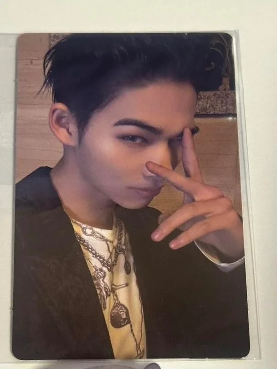 ENHYPEN JAY 'BORDER : DAY ONE DAWN Ver.' Photocard | Sold by