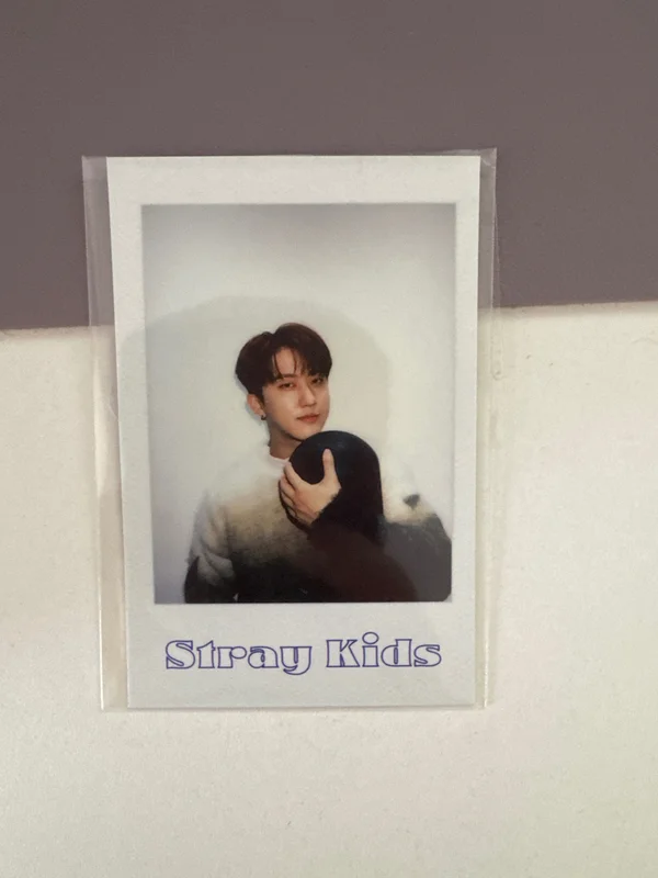 2022 SEASON'S GREETINGS Room,mates