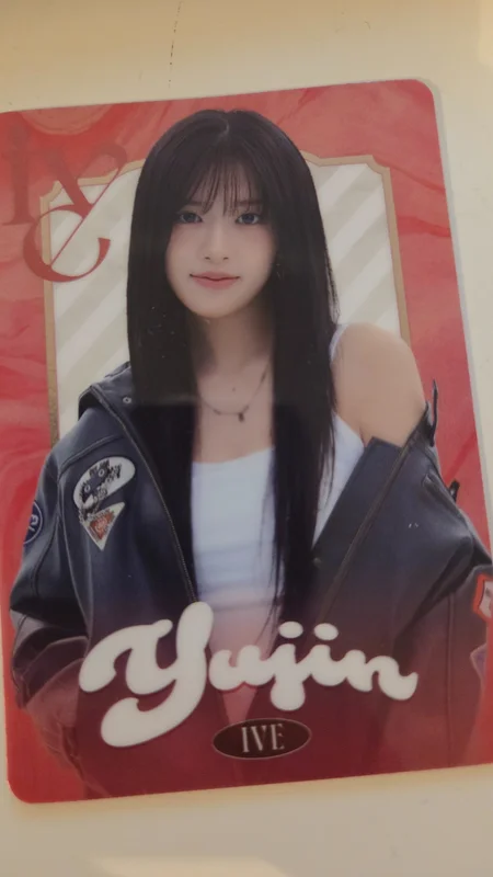 IVE FROM STARSHIP ENTERTAINMENT WITH AMUSE WAFERS 2