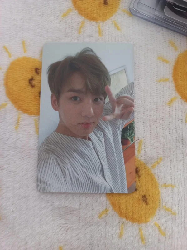 LOVE YOURSELF  'Her'