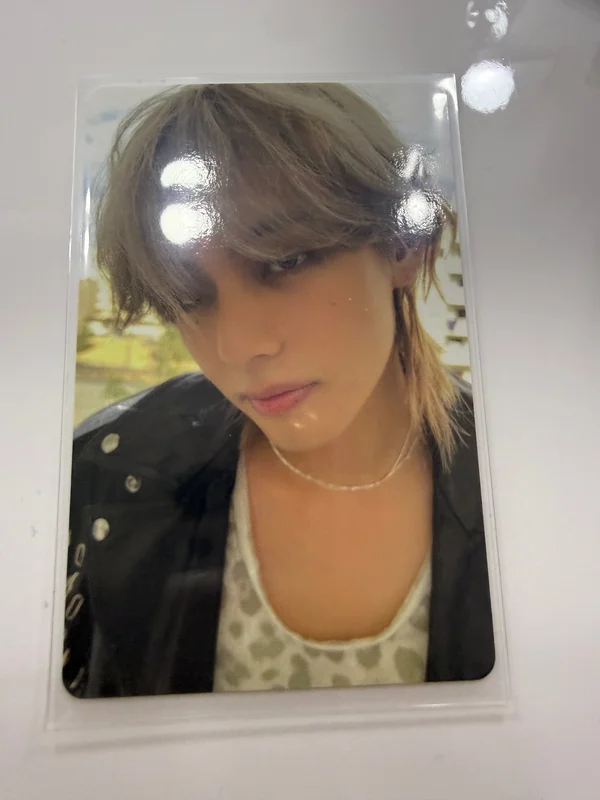 Layover Weverse Albums ver.
