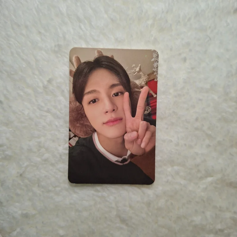 2022 PINK CHRISTMAS PHOTO CARD RANDOM PACK