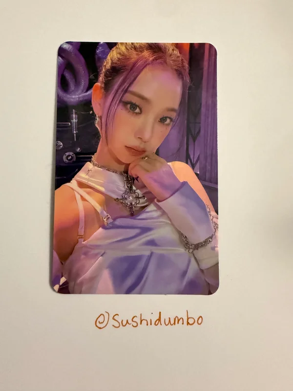 Girls Digipack Ver. US Exclusive