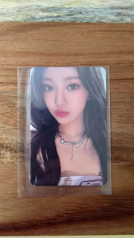 MY WORLD TRADING CARD SET D