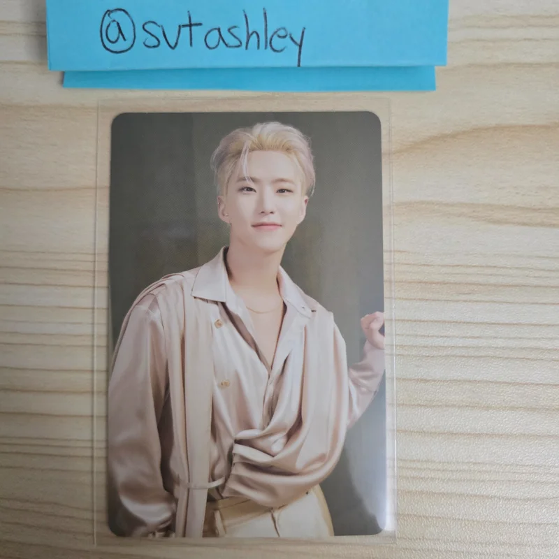 SEVENTEEN RIGHT HERE WORLD TOUR Trading Card Set