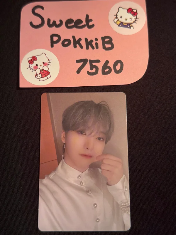 Seoho ONEUS 2ND WORLD TOUR La Dolce Vita in EUROPE POP-UP STORE