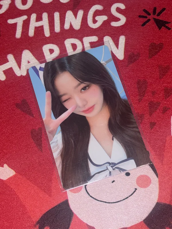 IVE 4th OFFICIAL FANCLUB 'DIVE' [DIVE INTO IVE] FANCLUB KIT