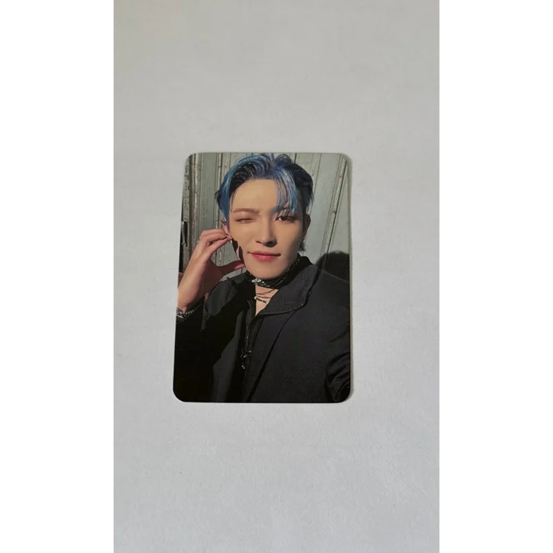 ATEEZ THE WORLD EP.2 : OUTLAW MOKKET SHOP