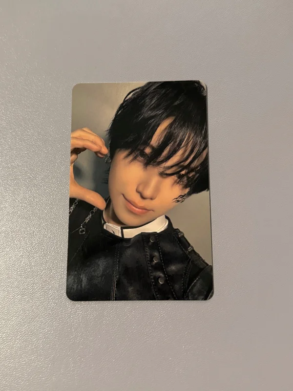 Go in Blind WEVERSE LUCKY DRAW