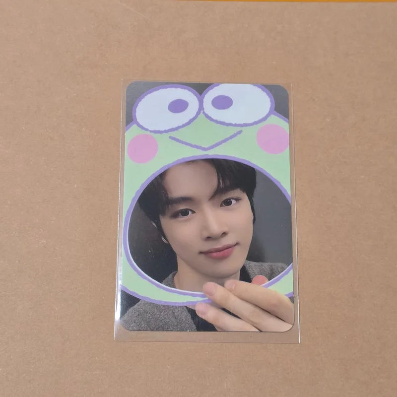 NCT X SANRIO RANDOM TRADING CARD SET B VER.