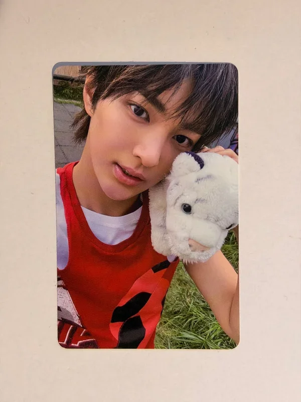 COLOR OUTSIDE THE LINES Weverse Albums B ver.