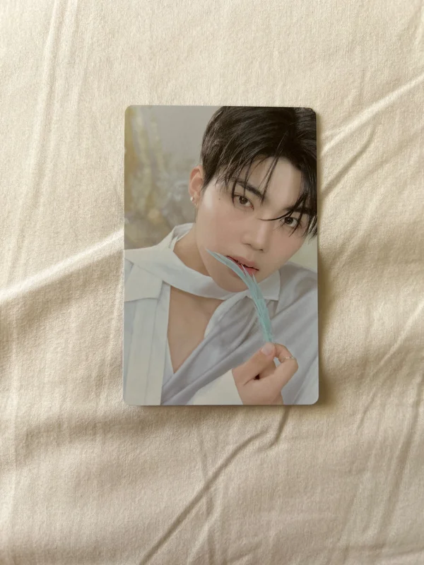 BLUE PARADISE POP-UP STORE RANDOM TRADING CARD SET BLUE ver.