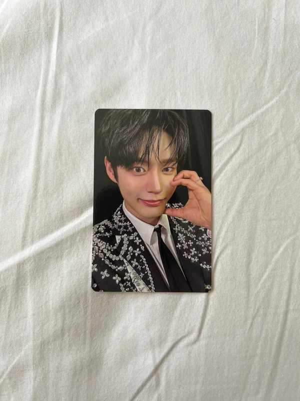 2024 ZEROBASEONE THE FIRST TOUR TIMELESS WORLD IN SEOUL TRADING CARD A VER.
