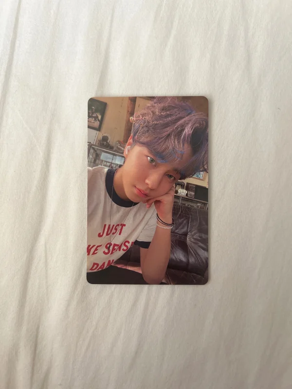 First Howling : WE LIMITED EDITION A