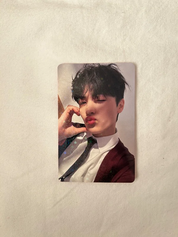 First Howling : WE WEVERSE JAPAN