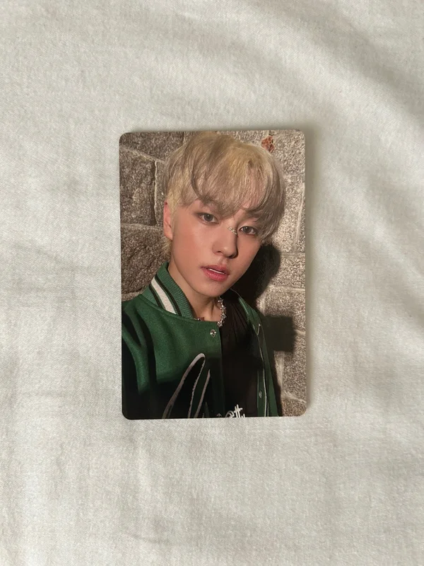 First Howling : NOW Weverse Shop JAPAN ver.