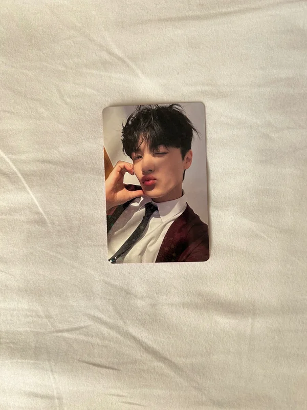 First Howling : WE WEVERSE JAPAN