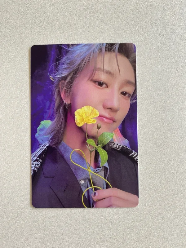 17 is right here The8 Album PC