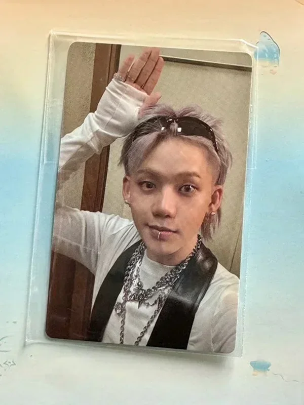 Hyunsuk Photocard TREASURE LOVE PULSE Weverse (Animals Ver.)