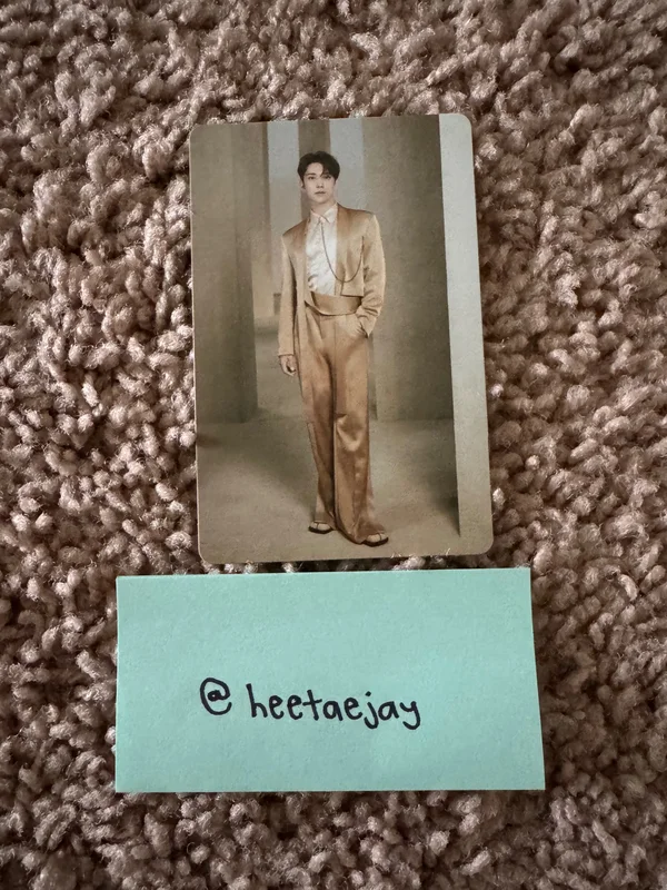 SEVENTEEN RIGHT HERE WORLD TOUR Trading Card Set