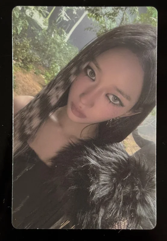 BITE NOW POP-UP RANDOM TRADING PHOTOCARD Bver.