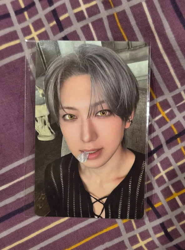 Mark on Me WEVERSE