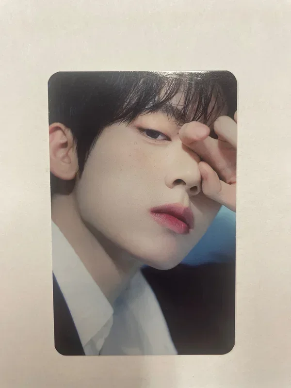 You had me at HELLO PHOTOBOOK ver.+Digipack ver. JUMP UP LUCKY DRAW