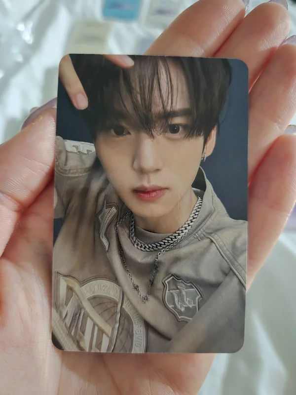 NEVER SAY NEVER DIGIPACK Ver. LUCKY DRAW