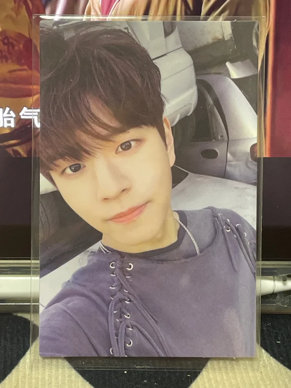 I am NOT SEUNGMIN STRAYKIDS