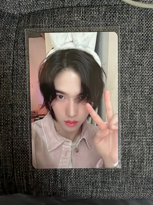 LUN8 be my vaLUNtine POP-UP STORE in TAICHUNG RANDOM TRADING CARD