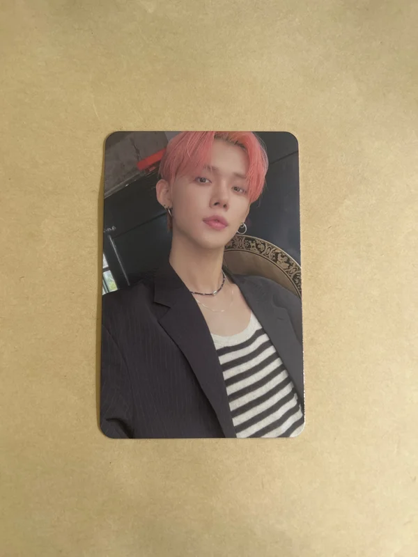 TOMORROW X TOGETHER 2024 SEASON'S GREETINGS