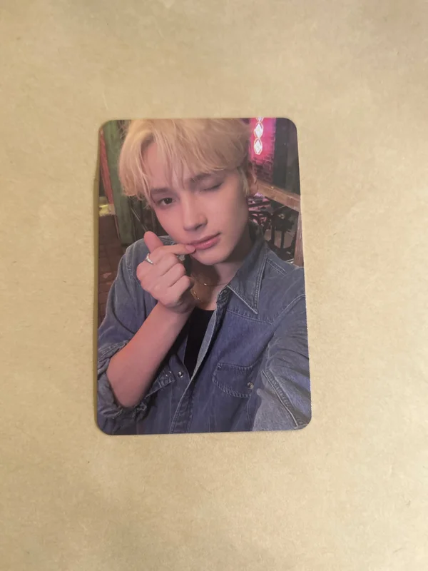 TOMORROW X TOGETHER 2024 SEASON'S GREETINGS